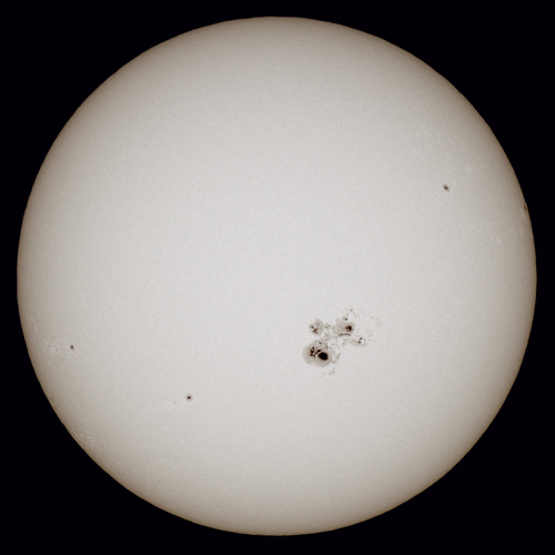 10月下旬に出現した太陽の巨大黒点