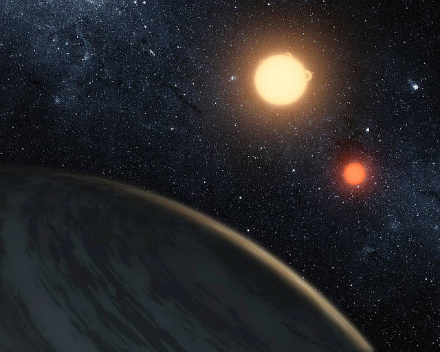 周連星惑星「Kepler-16 b」の想像図 周連星惑星「Kepler-16 b」の想像図