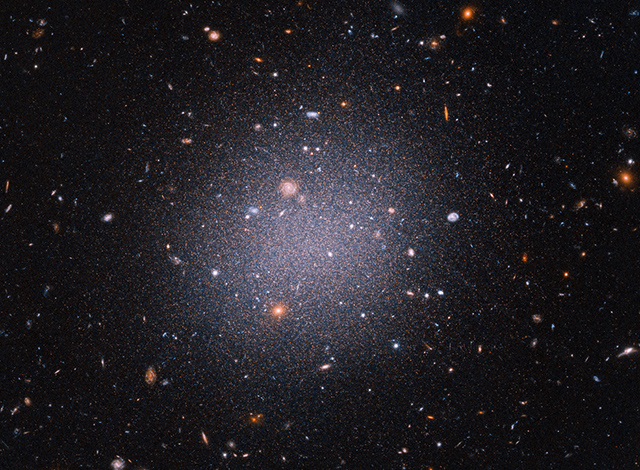 銀河「NGC 1052-DF2」
