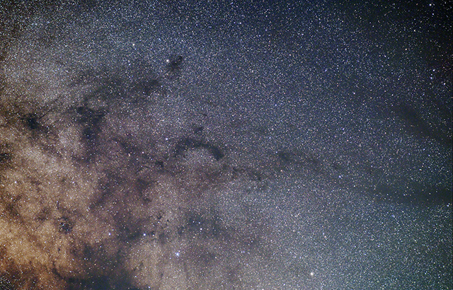 へびつかい座の暗黒星雲