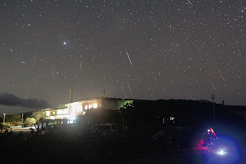 昨年の伊豆大島ツアーでのふたご座流星群の流れ星