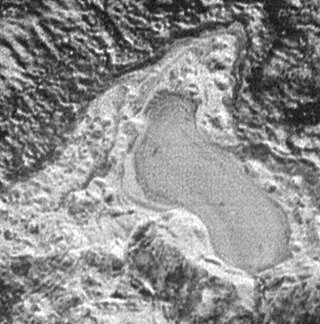 冥王星の凍った湖らしき地形