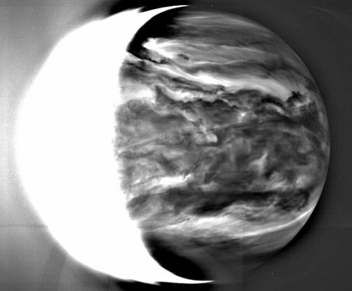 IR2カメラが撮影した金星夜面