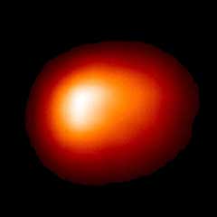 惑星状星雲BD+30 3639を取り巻く熱いガスの泡