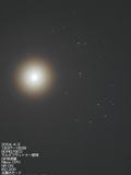 （太田輝章氏撮影の金星とプレアデス星団の接近（4月3日）の写真）