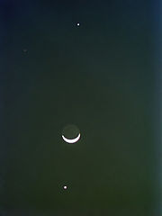 （茂木弘光氏撮影の月と金星、木星の写真 3）