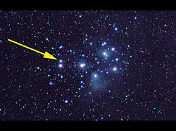 プレアデス散開星団とプレイオネの位置