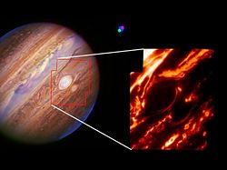 （木星と衛星イオの近赤外線画像）