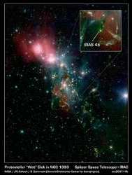 （銀河NGC 1333中の原始星NGC 1333-IRAS 4Bの画像）