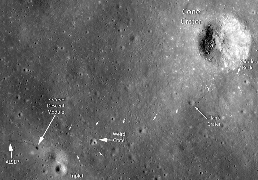（LROがとらえたアポロ14号の宇宙飛行士が残した軌跡の画像）