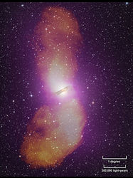 （ケンタウルス座A（NGC 5128）の電波ローブの画像）