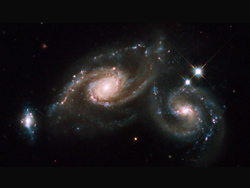 ハッブル宇宙望遠鏡が撮影したArp 274