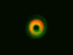アルマ望遠鏡によるHD 142527の観測画像