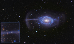 傘銀河と、周囲に伸びる恒星ストリーム