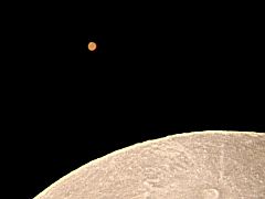 （安川聡氏撮影の月と火星の写真 2）