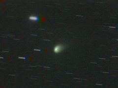 （久保隆氏撮影のリニア彗星の写真 1）
