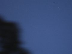 （中島尚氏撮影のリニア彗星の写真）