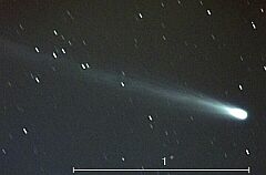 （高崎繁樹氏撮影の3月8日の池谷・張彗星の写真）