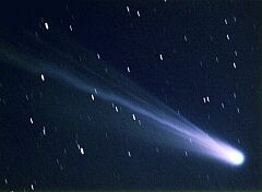 （小渡伊三男氏撮影の3月11日の池谷・張彗星の写真 1）