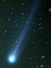 （小渡伊三男氏撮影の4月13日の池谷・張彗星の写真）
