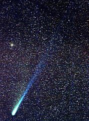 （高崎繁樹氏撮影の4月13日の池谷・張彗星の写真）