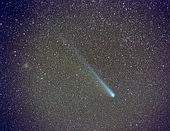 （山田由雄氏撮影の4月13日の池谷・張彗星の写真）