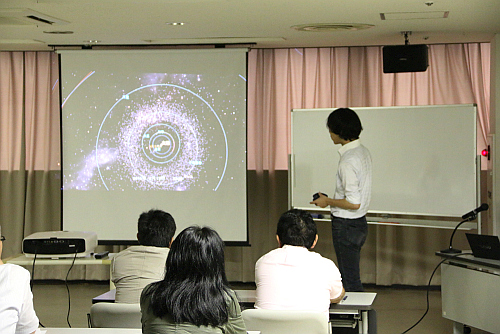「宇宙最前線」講座の様子 「宇宙最前線」講座の様子