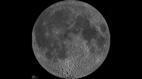 月探査機ルナー・リコナサンス・オービターが2009年6月にとらえた月