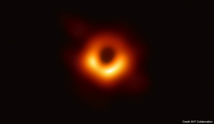 M87銀河中心のブラックホール・シャドウ