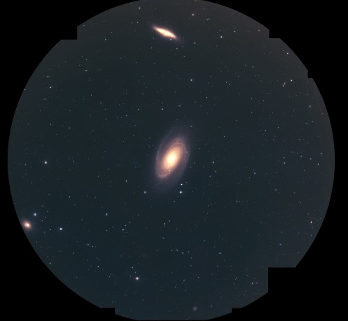 M81、M82、NGC 3077の擬似カラー画像