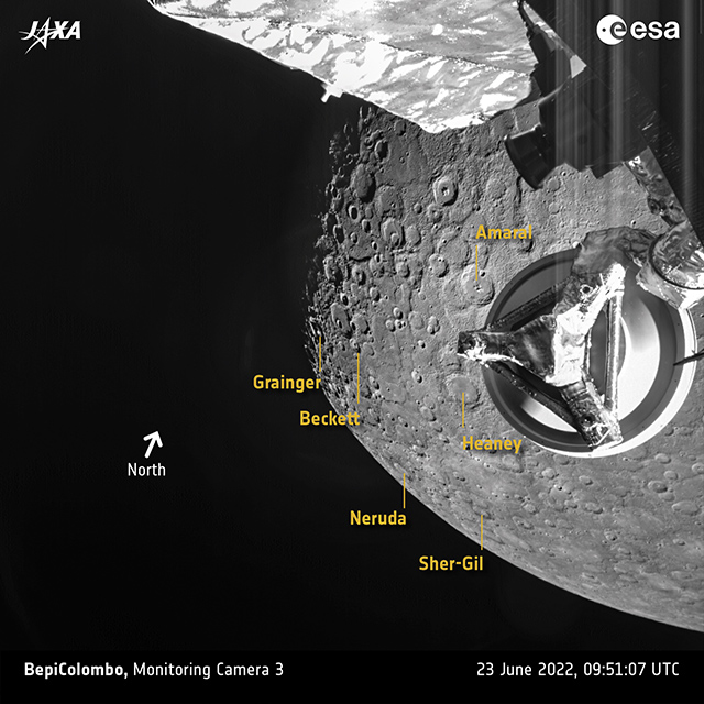 高度1406kmで撮影された水星