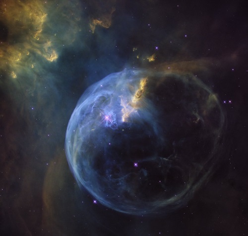 バブル星雲NGC 7635