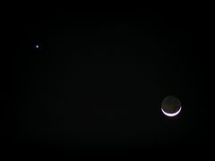 （チャ・オ氏撮影の月と金星の写真）