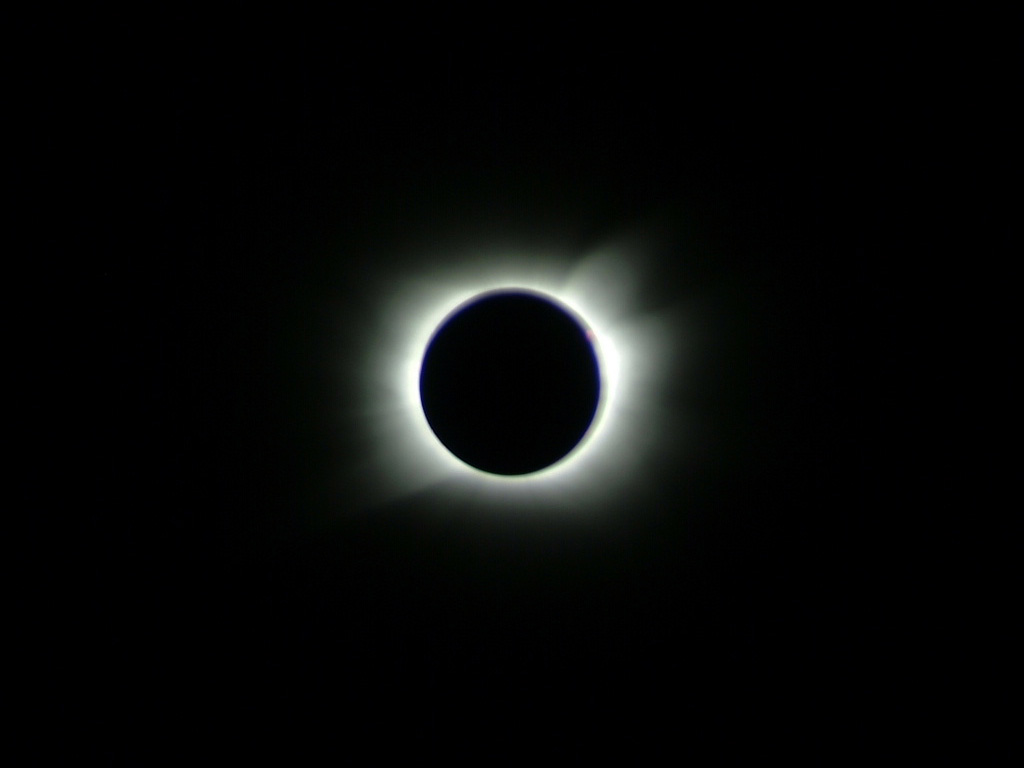 AstroArts: 2003年11月24日 皆既日食 投稿画像ギャラリー