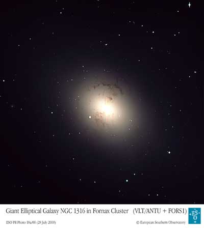VLT/ANTUのFORS-1カメラにより撮影されたNGC1316銀河
