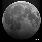 茂木弘光氏撮影の半影月食の動画