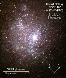 （NGC1705の写真）