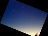 （福島英雄氏撮影のブラッドフィールド彗星とM31 アンドロメダ大銀河の写真）