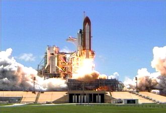 星を見る・宇宙を知る・天文を楽しむ AstroArts天文ニューススペースシャトル「ディスカバリー号」打ち上げ成功