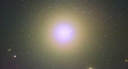 （楕円銀河M87）