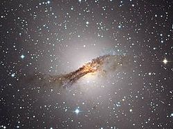 （ケンタウルス座A（NGC 5128）の可視光画像）