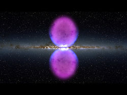 （発見された2つの泡状構造の想像図（紫：ガンマ線を放射している領域、青：X線天文衛星レントゲン（ROSAT）がとらえた泡の境界と思われるかすかなX線放射））