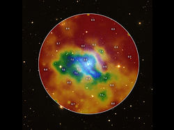 （NGC 5813周辺の温度分布の画像）