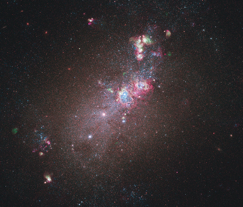 星を見る・宇宙を知る・天文を楽しむ AstroArts天文ニュース小さな銀河に星の一生絵巻　銀河NGC 4214