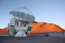 観測に用いたAPEX望遠鏡