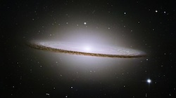 ソンブレロ銀河の可視光画像