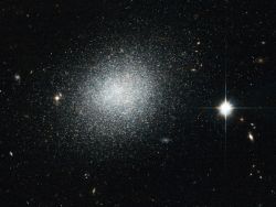 矮小銀河UGC 5497