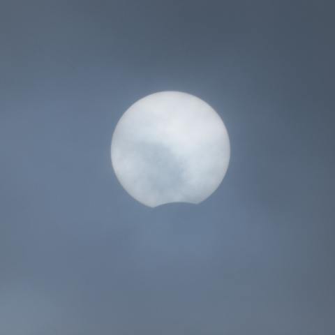 町田の部分日食（終了間際）