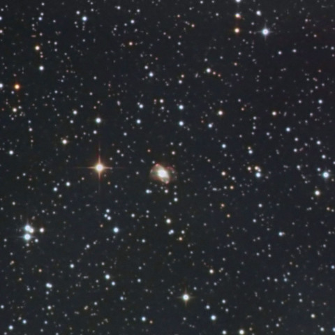 NGC2440とも座の惑星状星雲