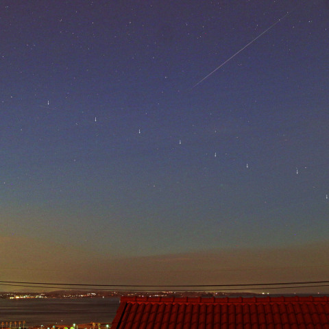 20191212早朝の流星とスターリンク衛星群